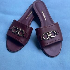 Salvatore Ferragamo Laurene Slides 8 1/2